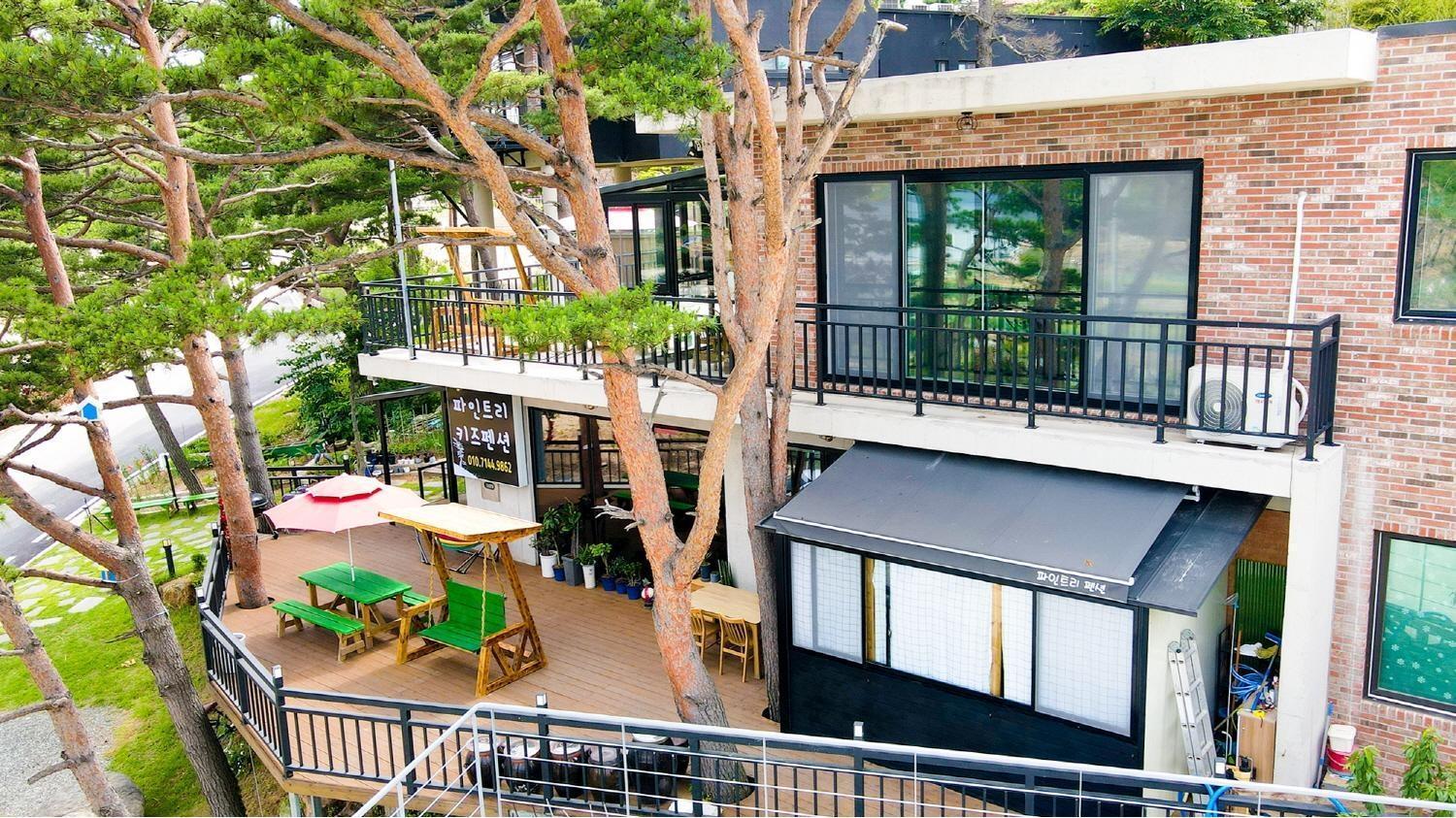 Goseong Pinetree Pension Экстерьер фото